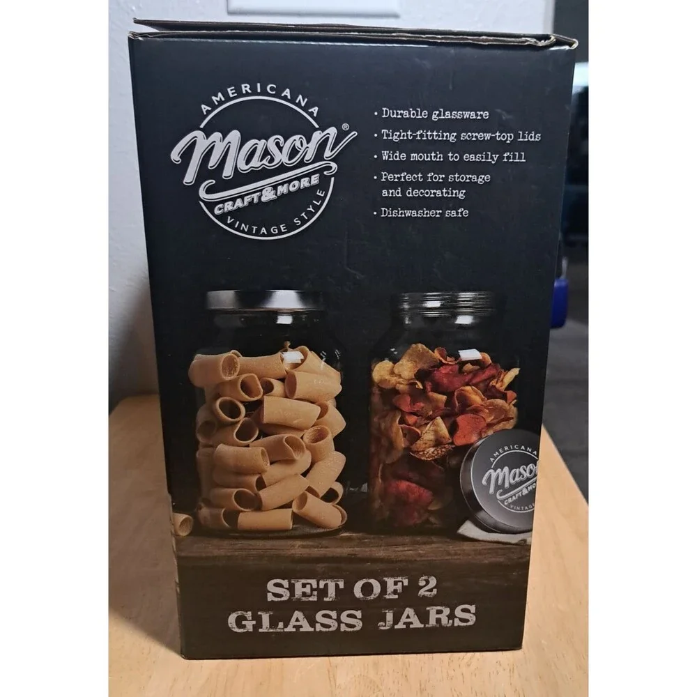 BRAND NEW Mason Craft And More Set of 2 132oz Screw on Lids Glass Jars